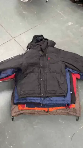 25x PREMIUM BRANDED PUFFER JACKETS [GRADE A]