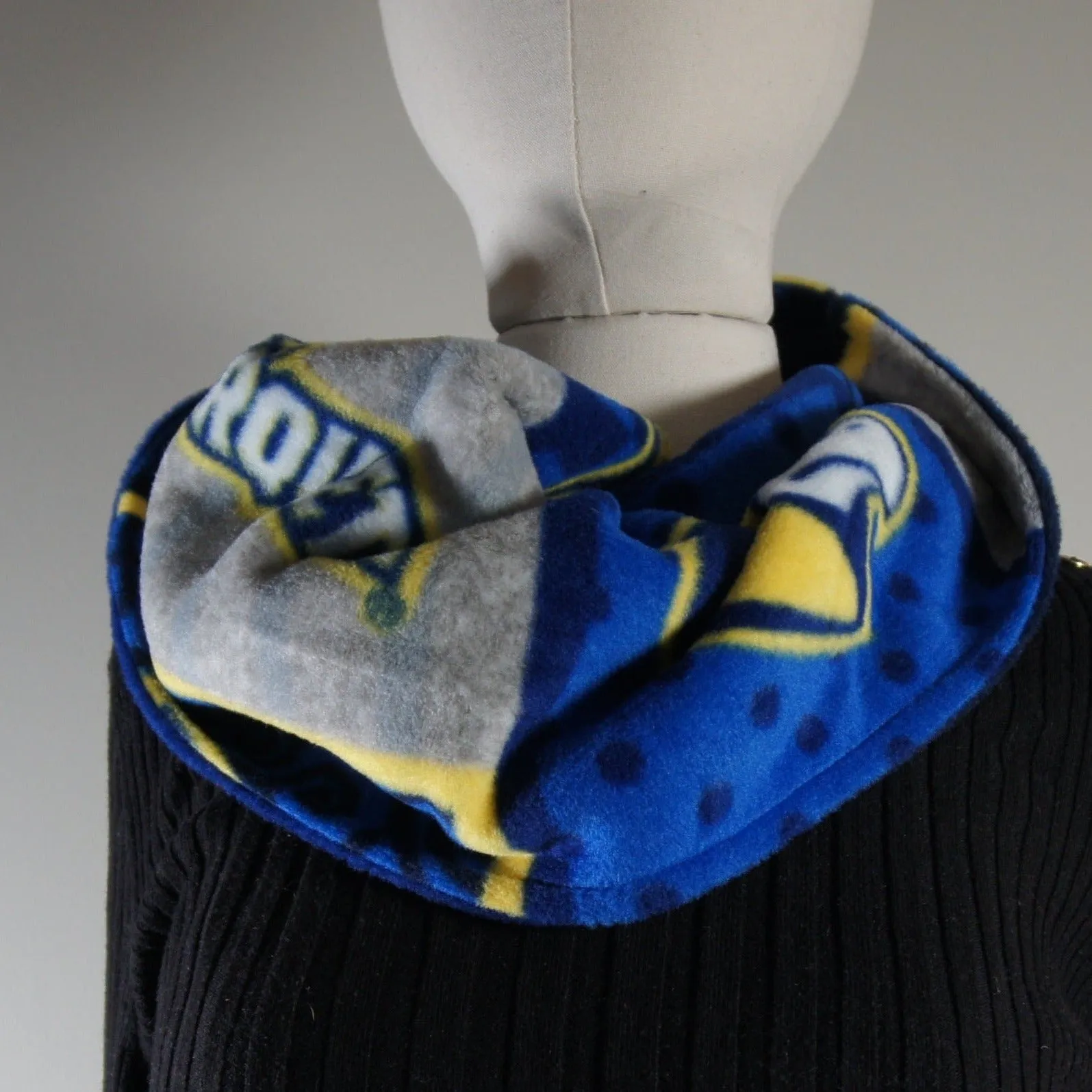 Accessories - Scarves - Cowl - NCAA - Marquette University-MU - Golden Eagles