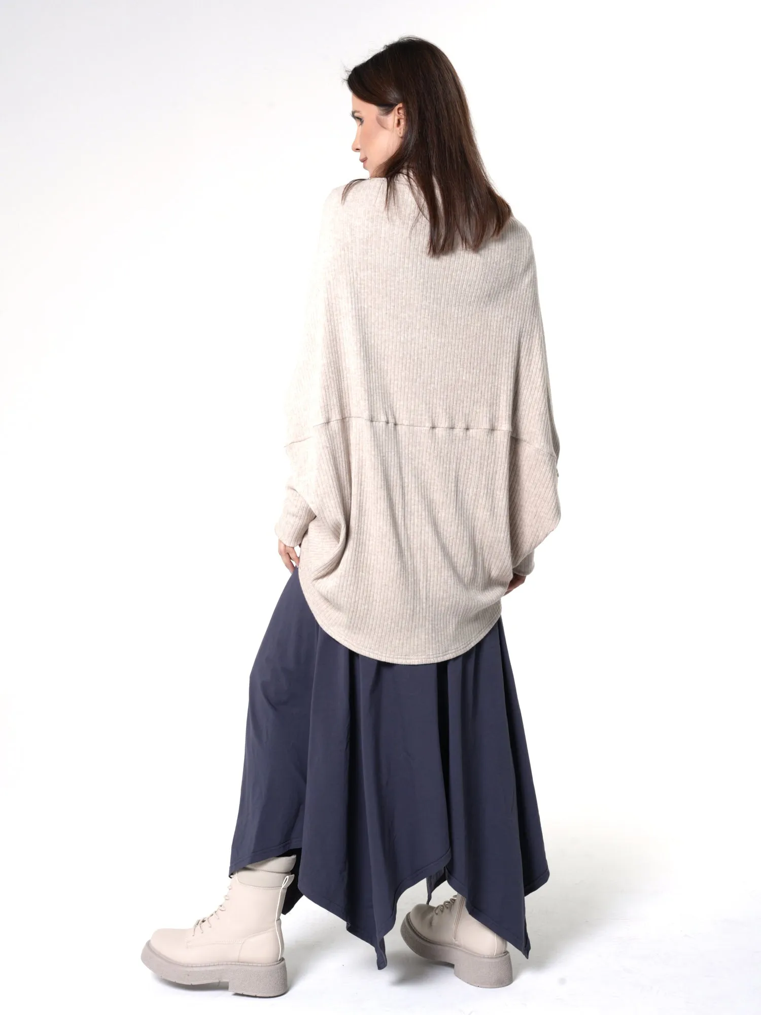 Extravagant Cardigan With Front Zipper In Beige