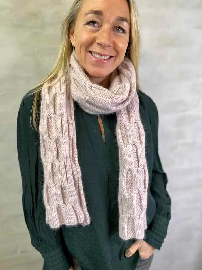 Gitter scarf by Hanne Falkenberg, knitting pattern