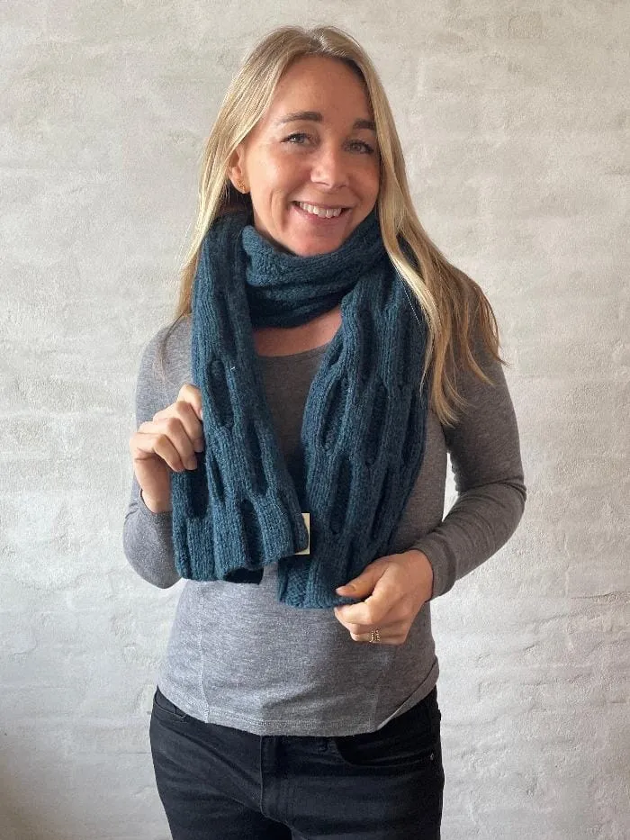 Gitter scarf by Hanne Falkenberg, knitting pattern