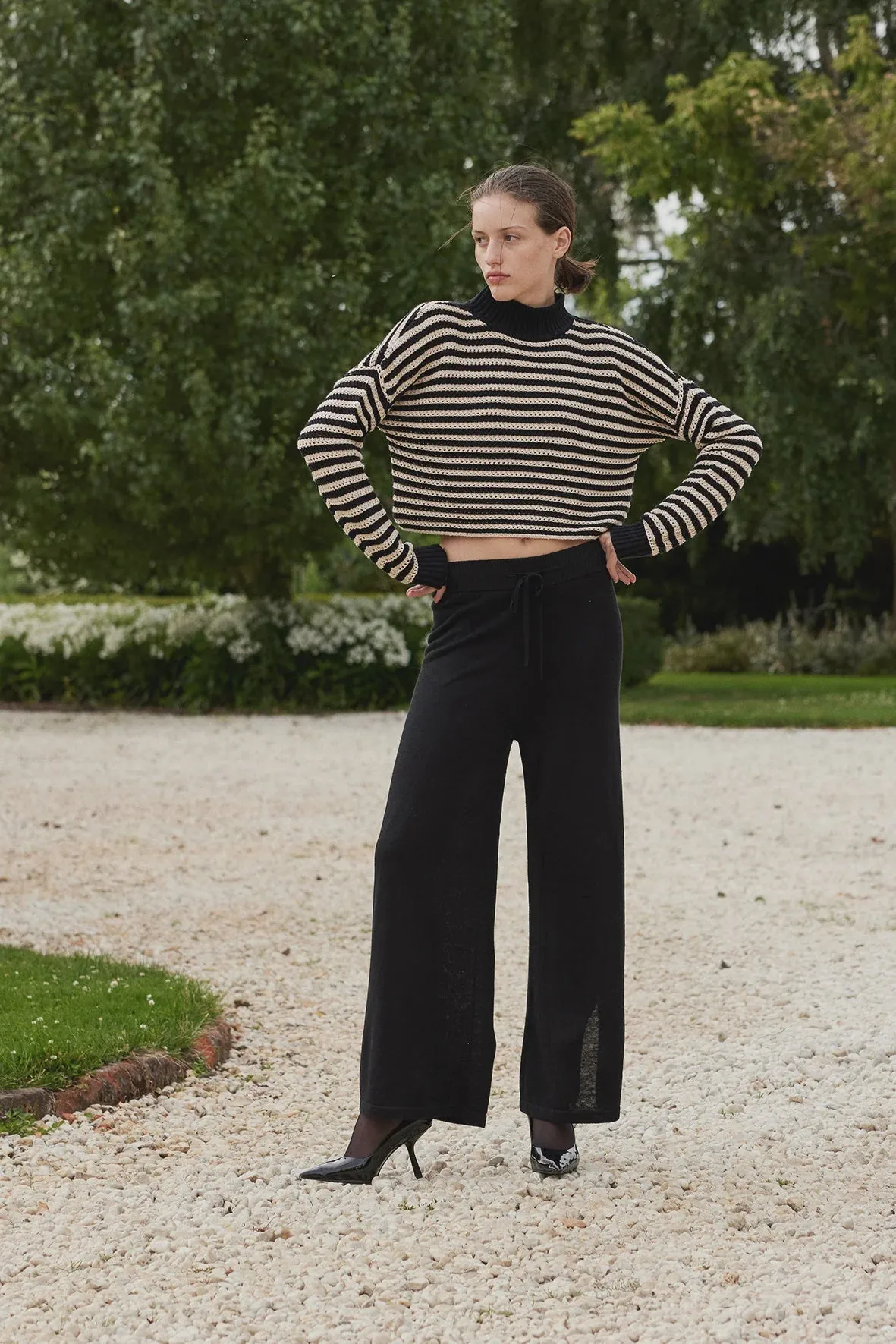 June Cropped Sweater -Sand & Black