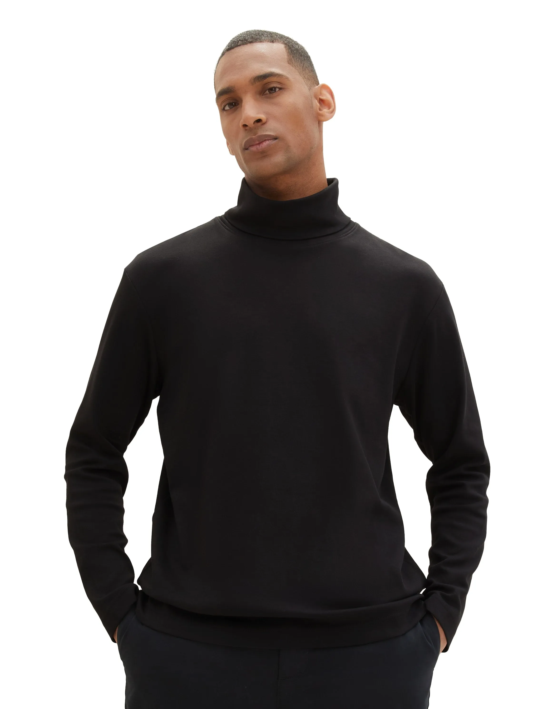 LONGSLEEVE TURTLENECK