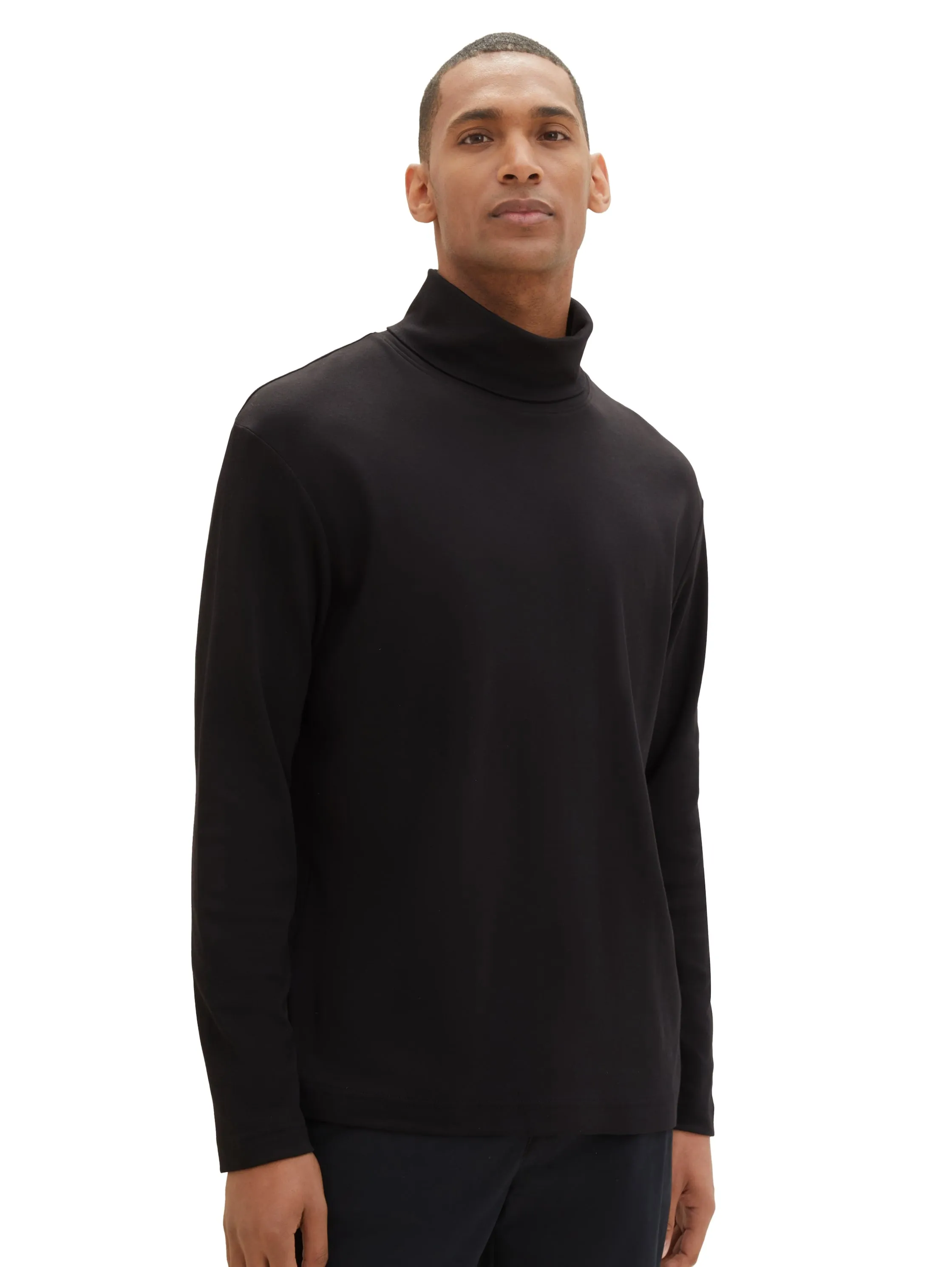 LONGSLEEVE TURTLENECK