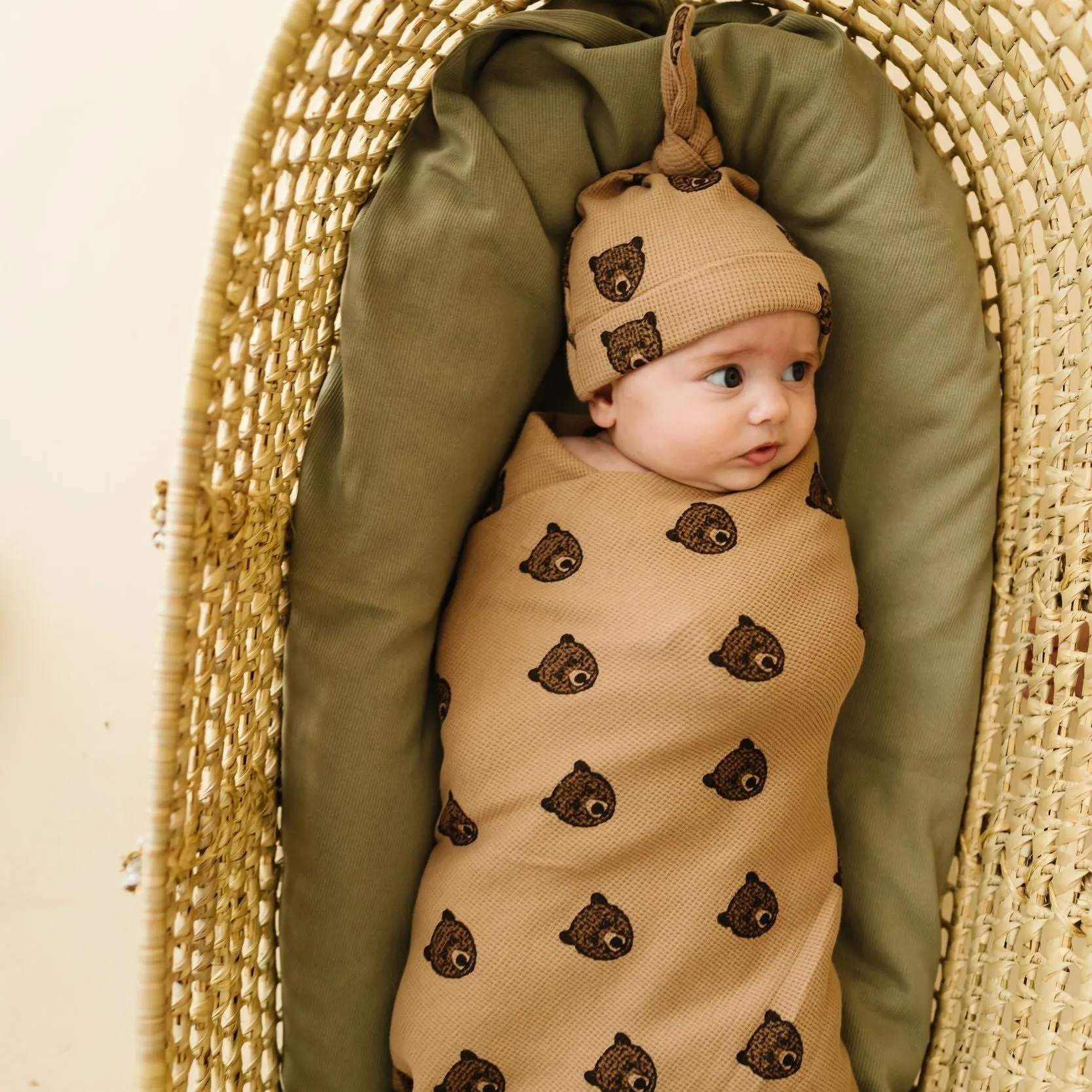 Organic Swaddle Blanket & Hat - Wild Bear