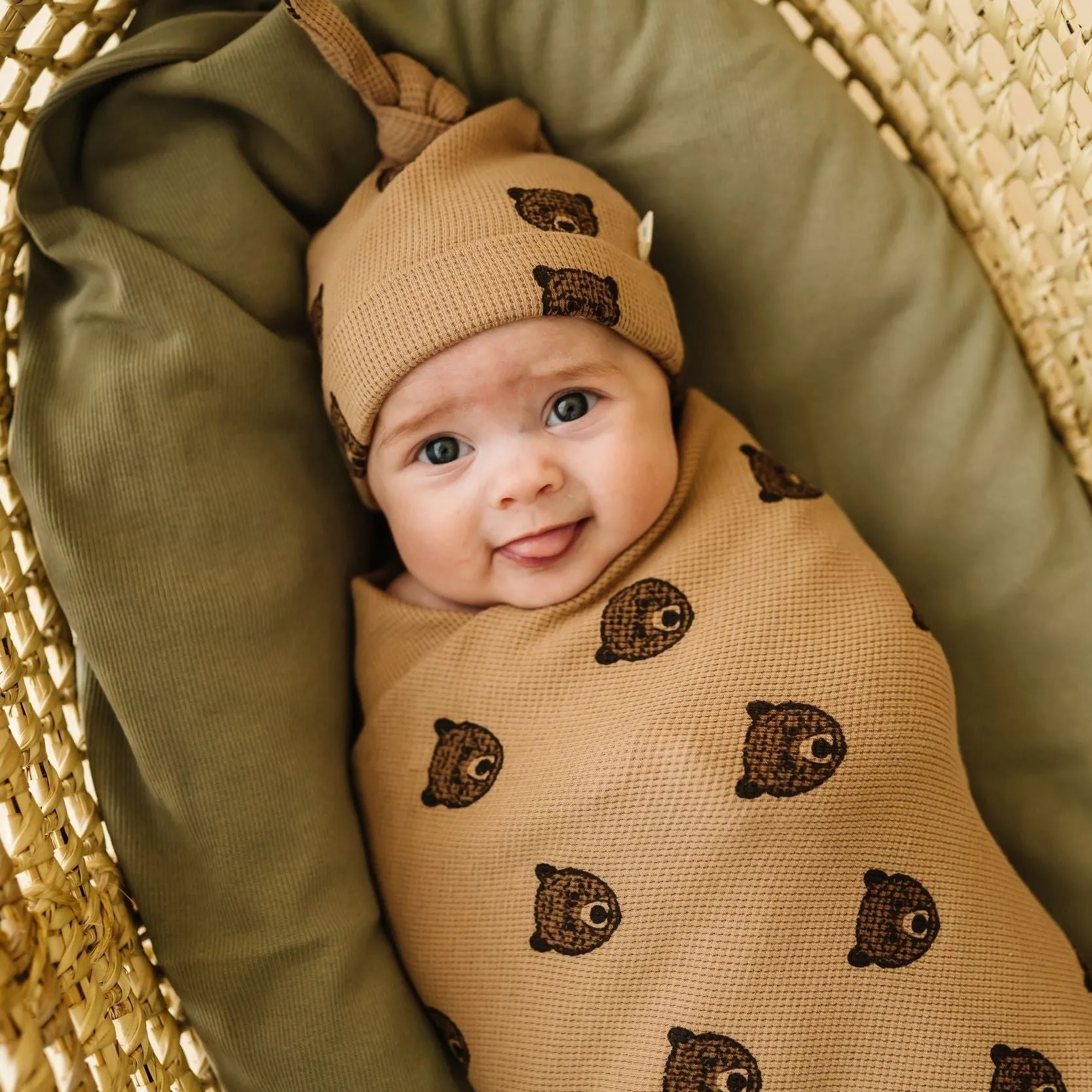 Organic Swaddle Blanket & Hat - Wild Bear