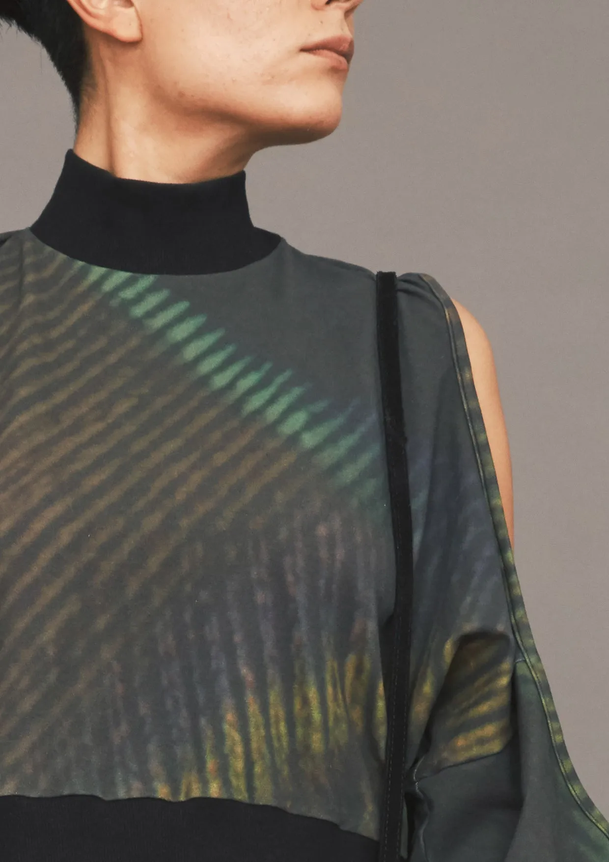 SWEATER CUT OUT TURTLENECK - COTTON JERSEY printed peacock