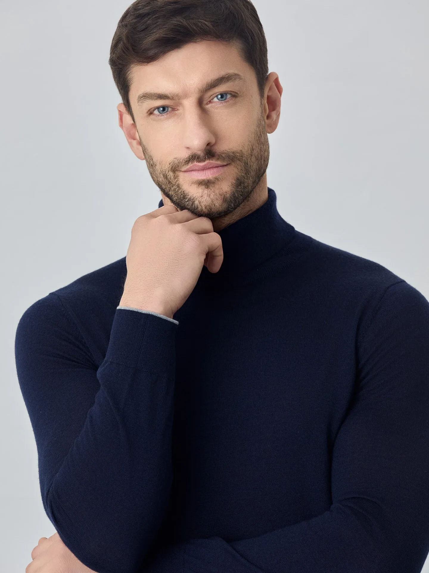 Turtleneck Sweater With Long Sleeves In Extra Fine Merino Wool